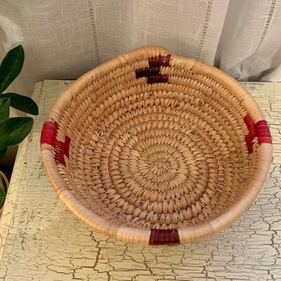 unknown Accents Vintage Coiled Grass Rope Basket Jungalow Tribal